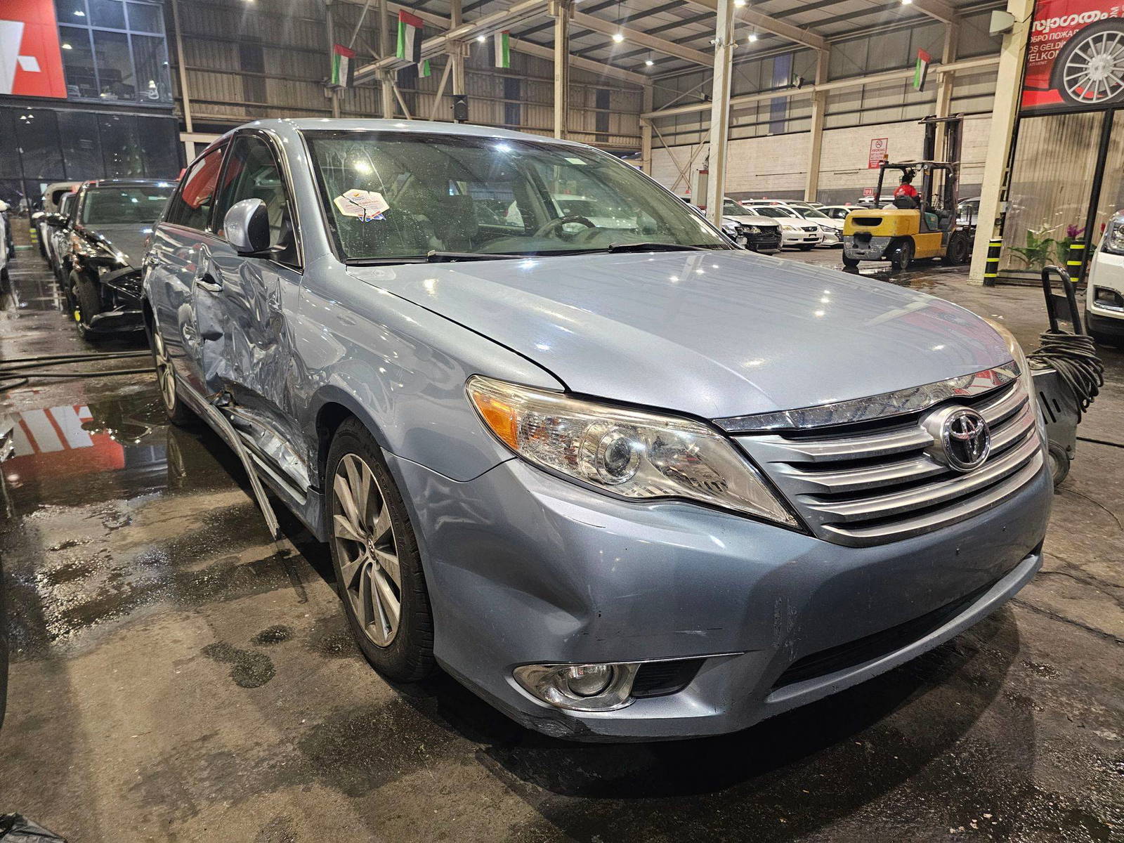 2012 TOYOTA AVALON — 134562 Miles — Lot 96885955 — Main - Marhaba Auctions Used Cars - Image 4