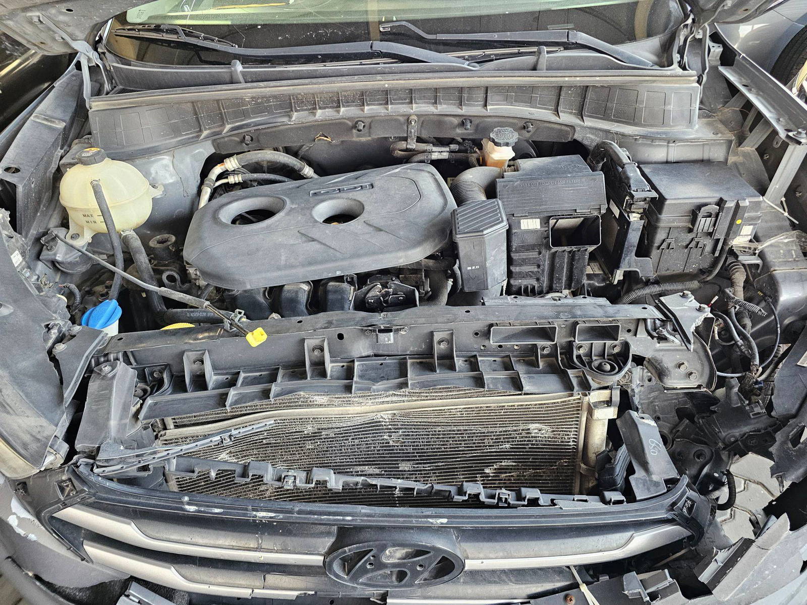 2017 HYUNDAI TUCSON — 164522 Miles — Lot HU295463 — Souq - Marhaba Auctions Used Cars - Image 20