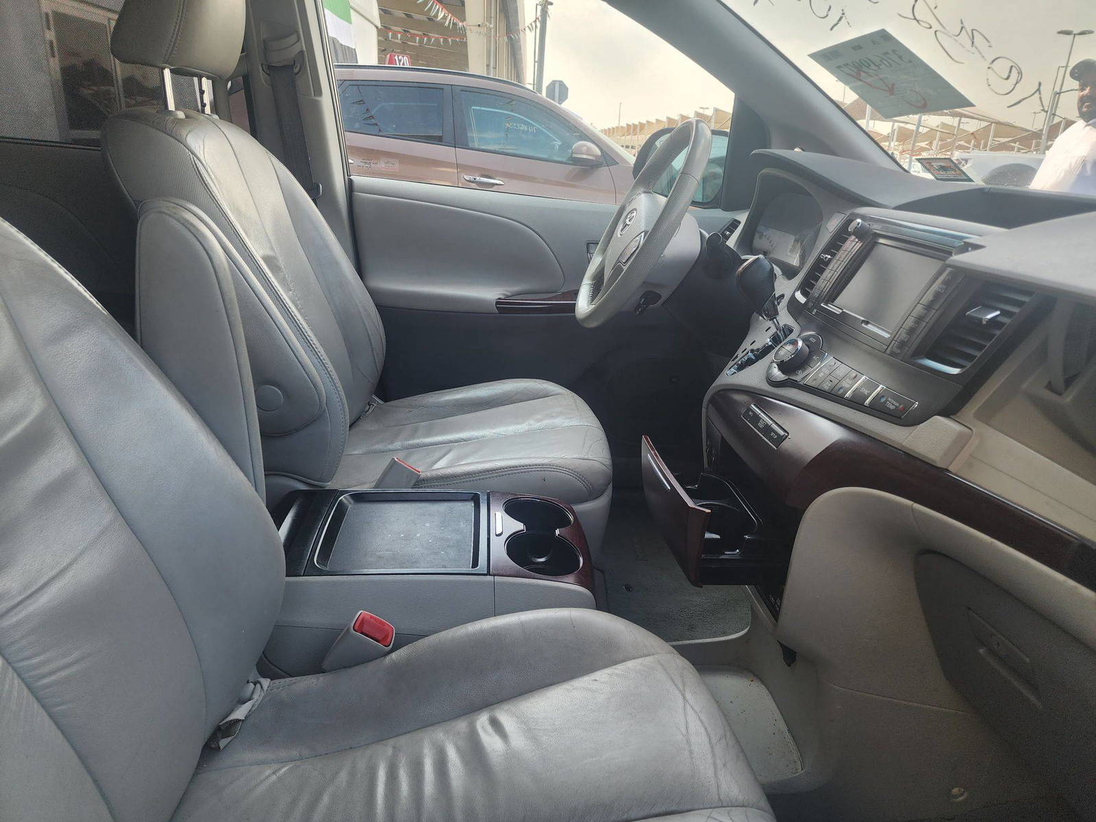2011 TOYOTA SIENNA — 201194 Miles — Lot 37649977 - Marhaba Auctions Used Cars - Image 9