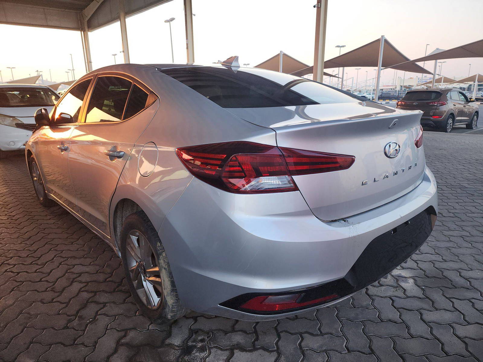 2019 HYUNDAI ELANTRA — 96303 Miles — Lot 41525684 — Main - Marhaba Auctions Used Cars - Image 3