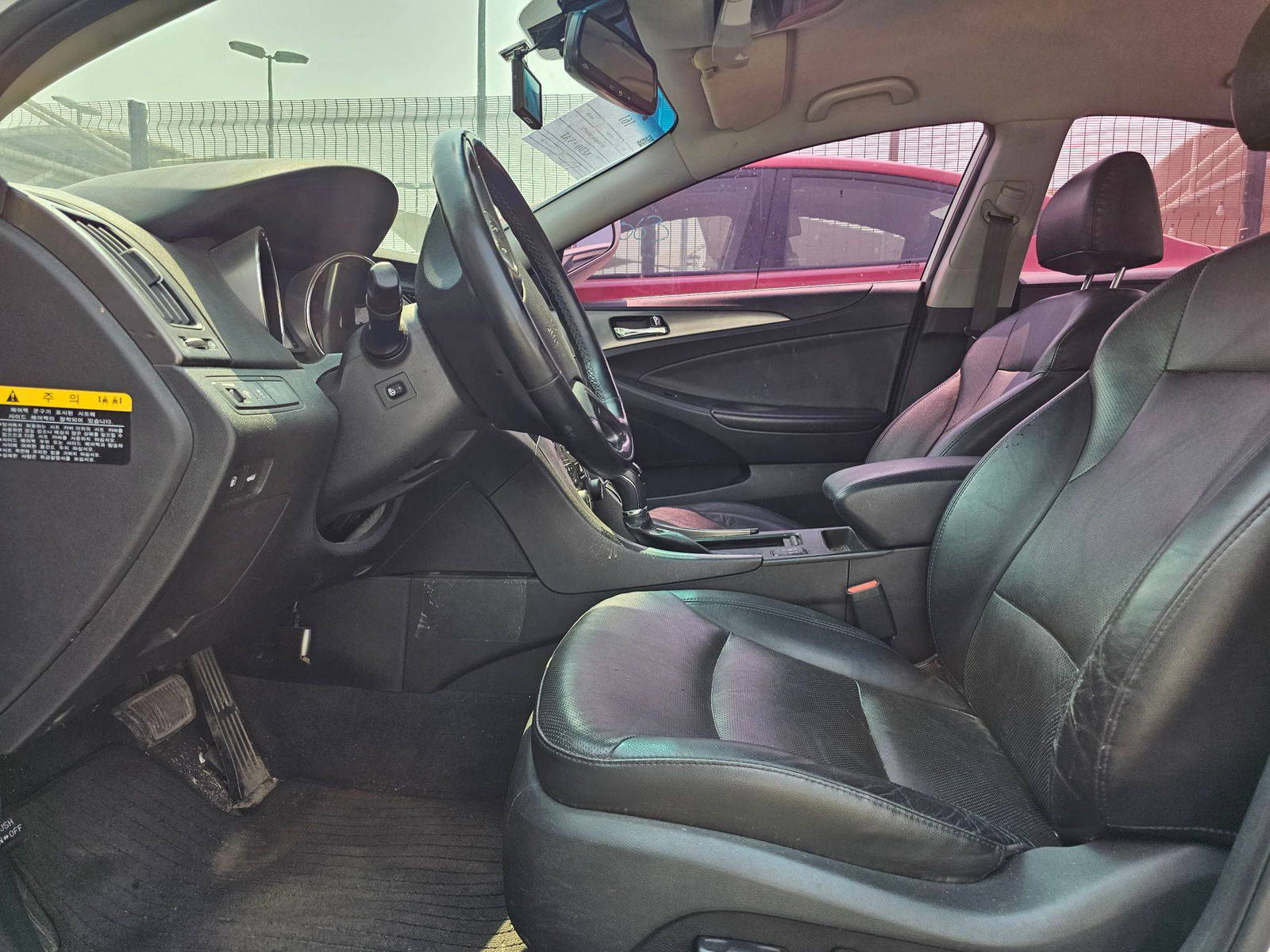 2014 HYUNDAI SONATA — 251610 KM — Lot 097753 — Souq - Marhaba Auctions Used Cars - Image 8