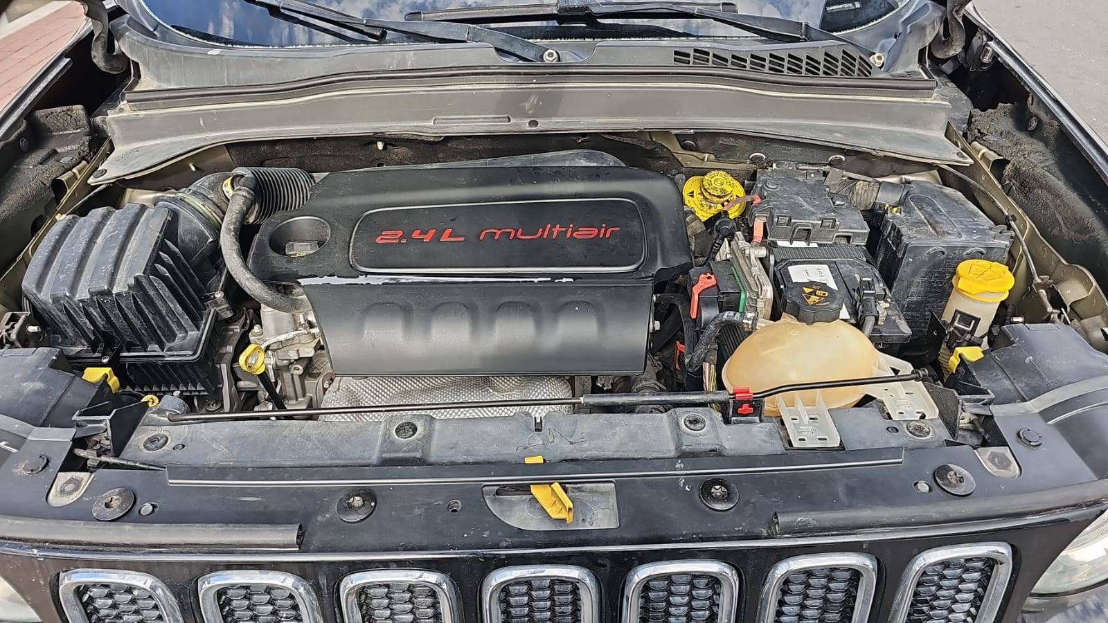 JEEP RENEGADE LATITUDE 2018 - Marhaba Auction Used Cars - Image 4