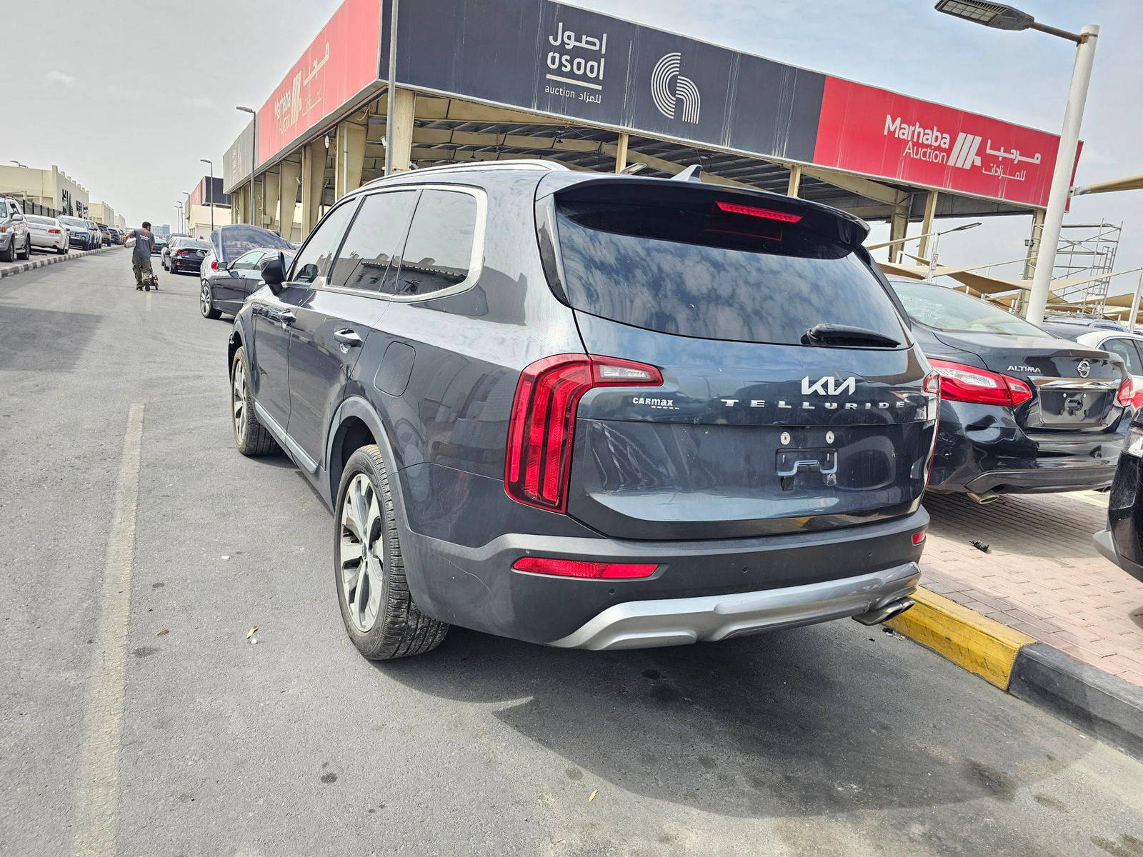 2022 KIA TELLURIDE — 56786 Miles — Lot G197214 — Souq - Marhaba Auctions Used Cars - Image 4