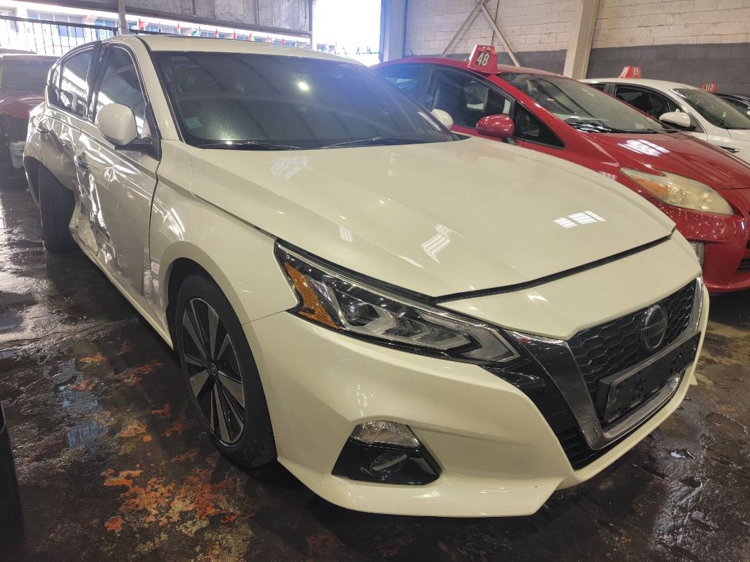 2019 NISSAN ALTIMA — 75078 KM — Lot 229029 — Main - Marhaba Auctions Used Cars - Image 5