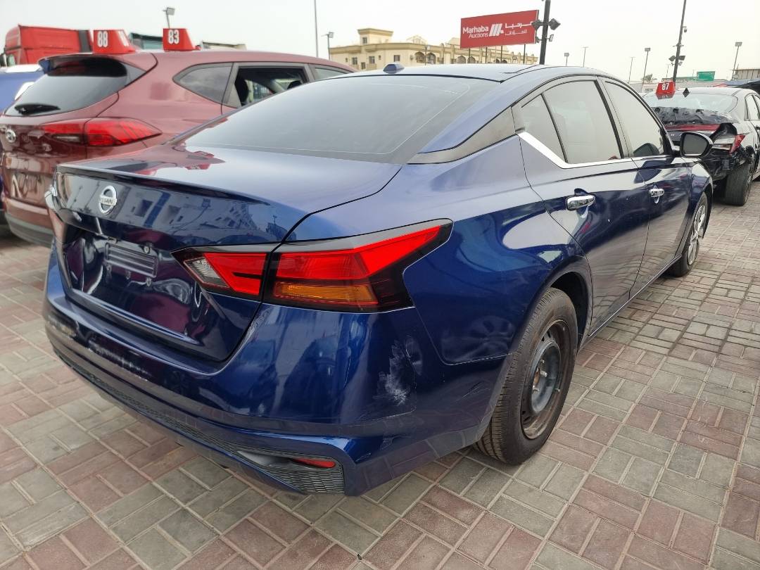 2019 NISSAN ALTIMA — 207341 Miles — Lot 215487 — Ind. 12 - Marhaba Auctions Used Cars - Image 3