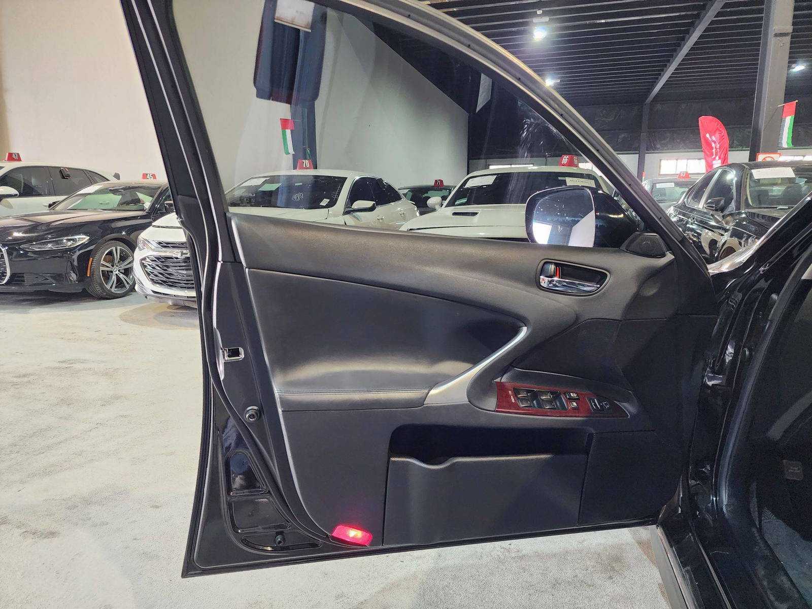 2007 LEXUS IS-350 — 215954 Miles — Lot 9570 — Al Quoz - Marhaba Auctions Used Cars - Image 12