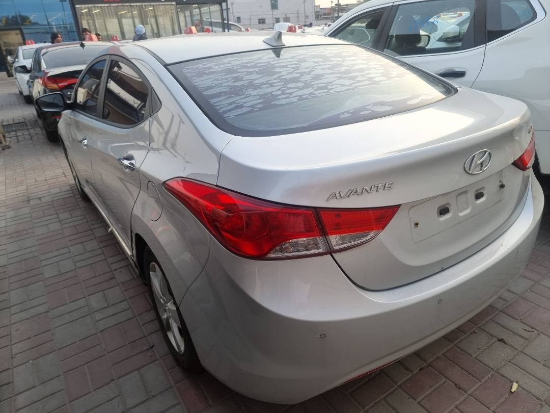 2013 HYUNDAI AVANTE — 215169 KM — Lot 821797 — Main - Marhaba Auctions Used Cars - Image 5