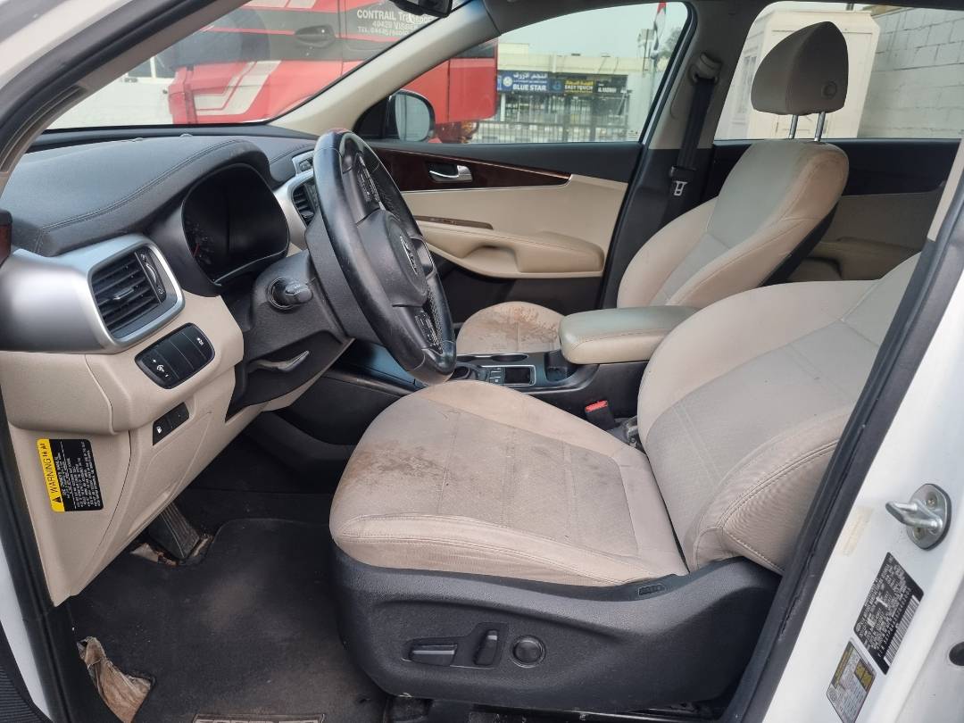 2018 KIA SORENTO — 142237 Miles — Lot 402005 — Souq - Marhaba Auctions Used Cars - Image 6