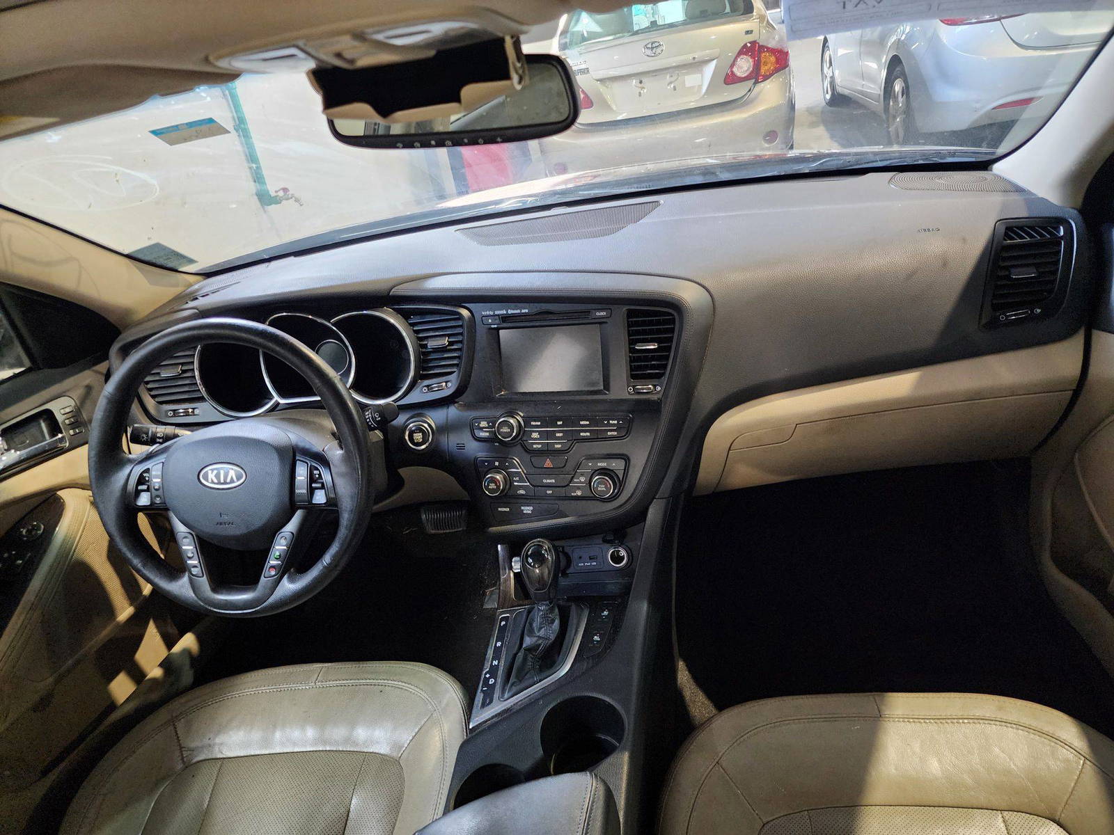 2011 KIA OPTIMA — 258113 Miles — Lot 62109694 — Souq - Marhaba Auctions Used Cars - Image 9