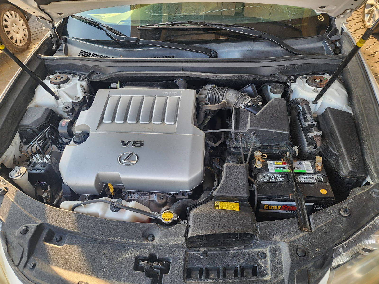 2013 LEXUS ES 350 — 121457 Miles — Lot 39028887 — Souq - Marhaba Auctions Used Cars - Image 11