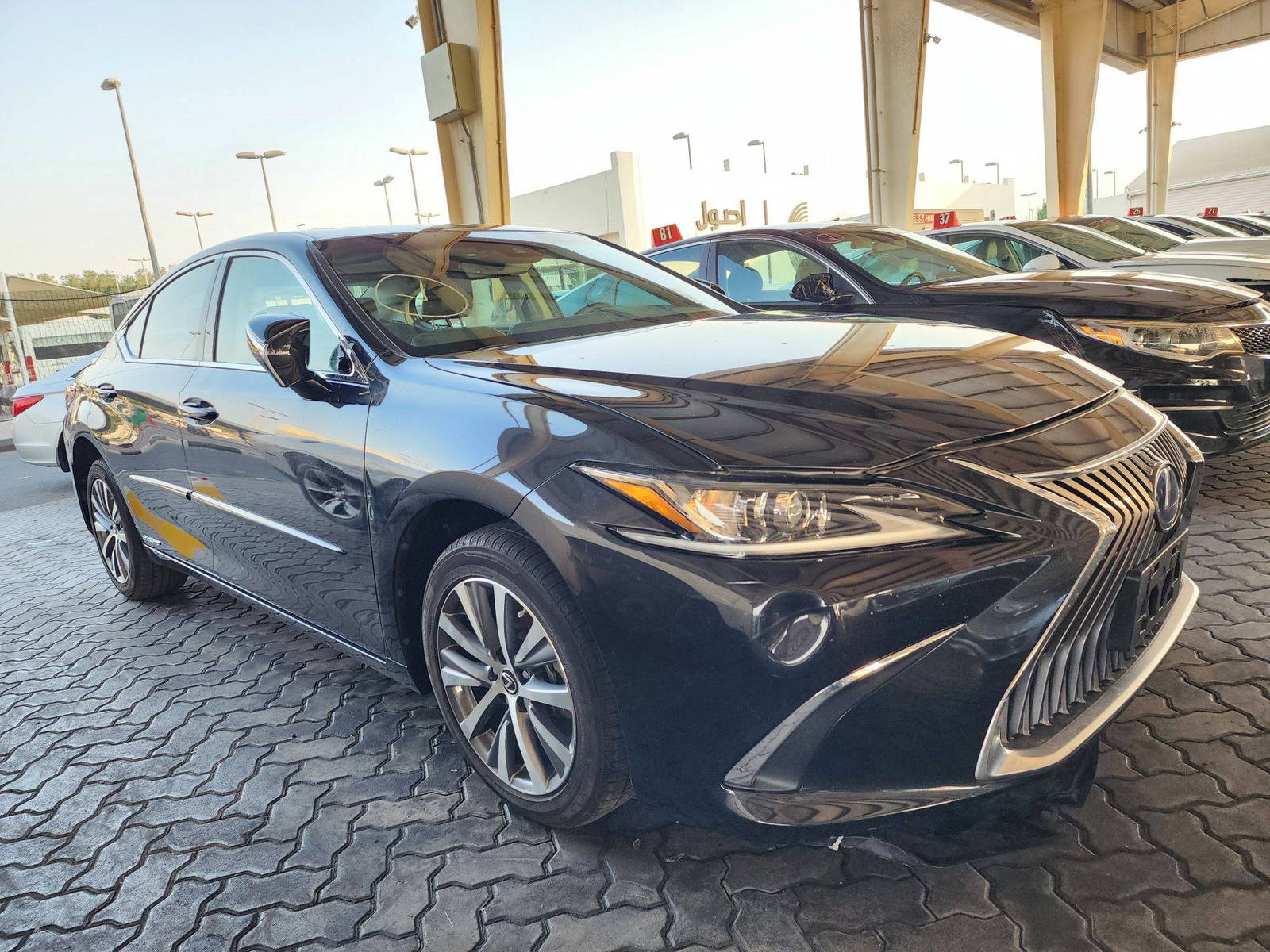 2021 LEXUS ES 300H — 63044 Miles — Lot 50554914 — Main - Marhaba Auctions Used Cars - Image 4