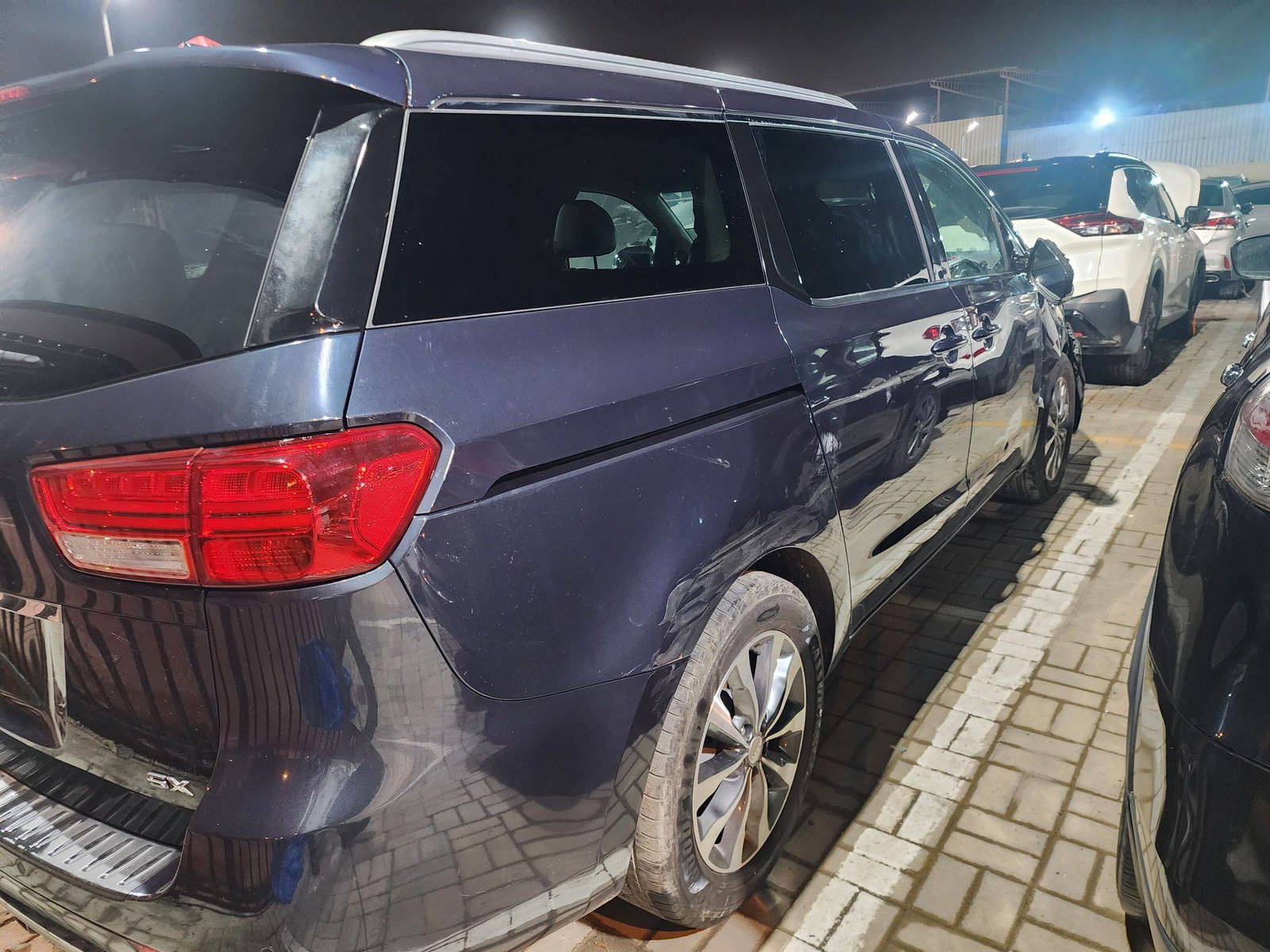 KIA SEDONA 2016 - Marhaba Auction Used Cars - Image 5