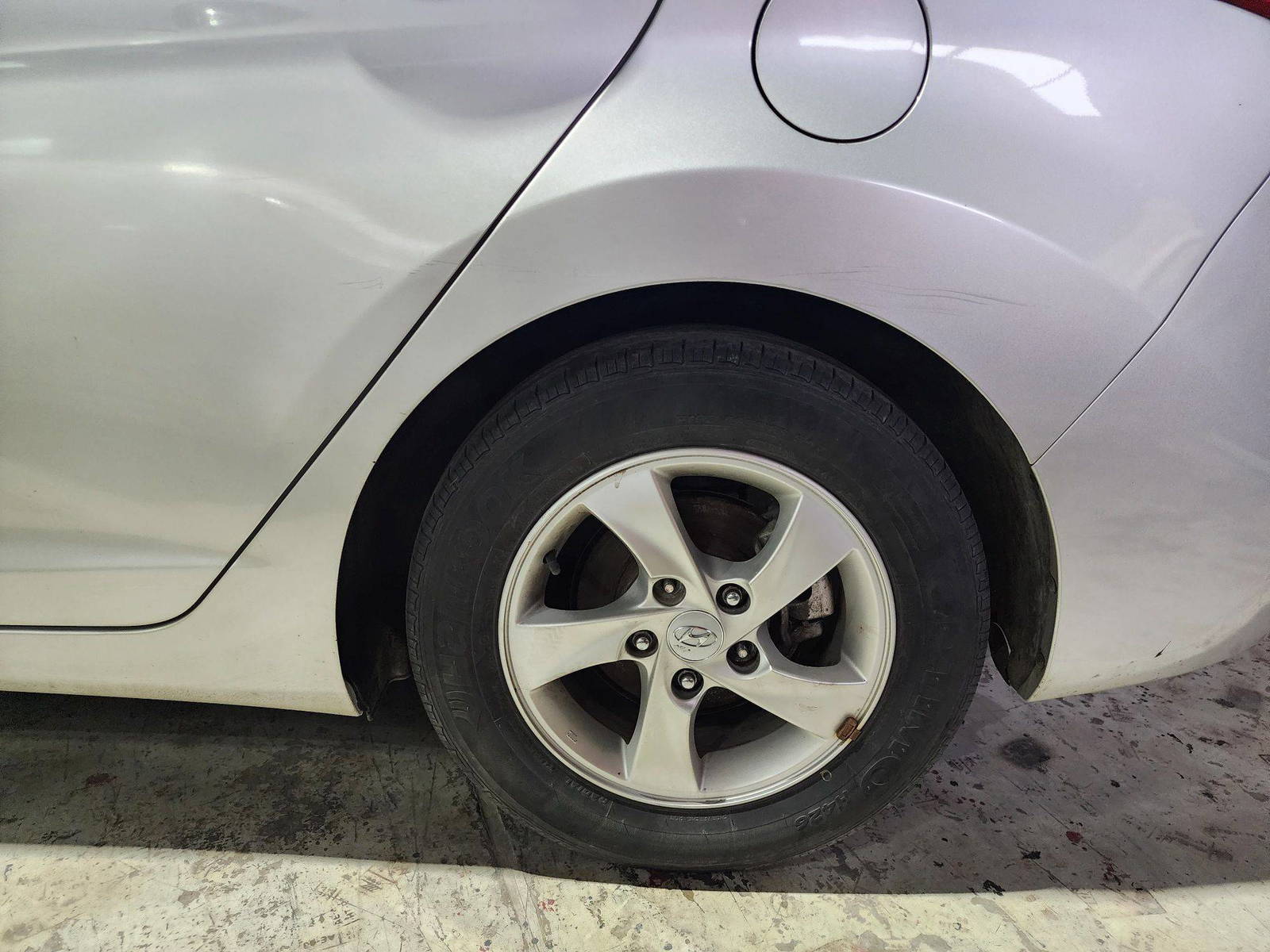 2012 HYUNDAI AVANTE — 182057 KM — Lot 350351 — Al Quoz - Marhaba Auctions Used Cars - Image 11