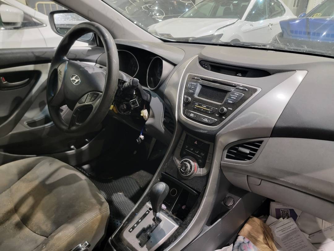 2013 HYUNDAI ELANTRA — 132126 Miles — Lot 74796573 - Marhaba Auctions Used Cars - Image 8