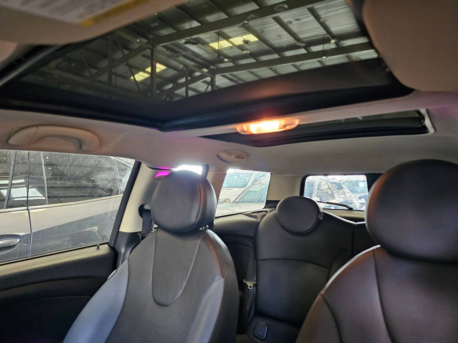MINI COOPER CLUBMAN 2014 - Marhaba Auction Used Cars - Image 9