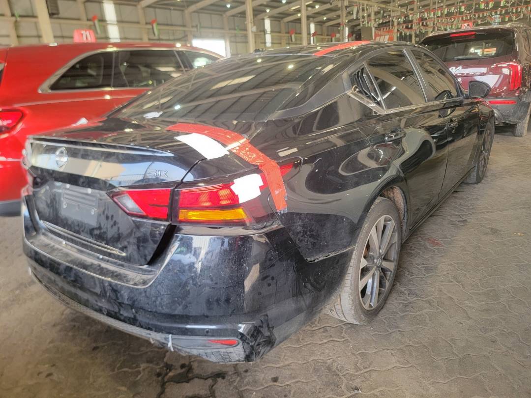 2021 NISSAN ALTIMA — 41523 Miles — Lot MN416425 — Main - Marhaba Auctions Used Cars - Image 4