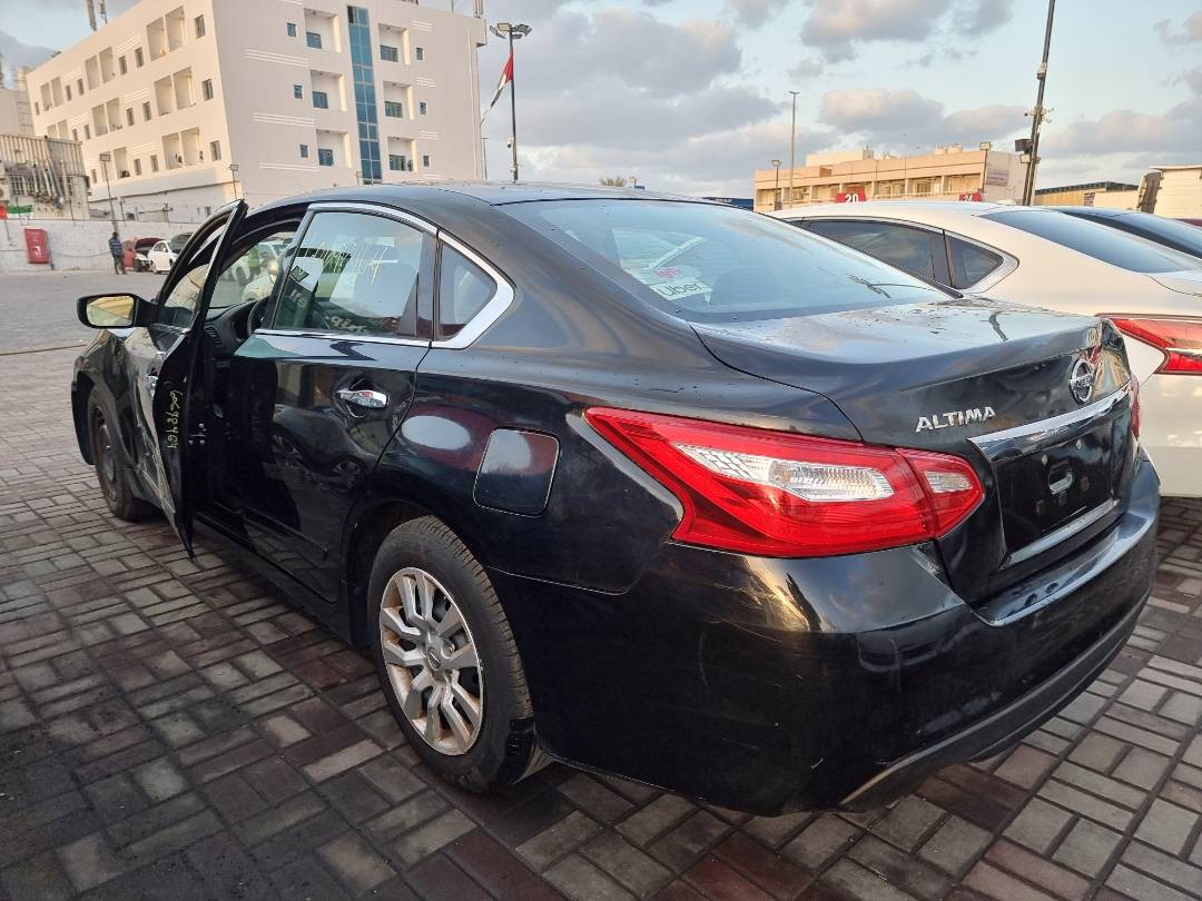 2016 NISSAN ALTIMA — 177666 Miles — Lot 125478 — Ind. 12 - Marhaba Auctions Used Cars - Image 4