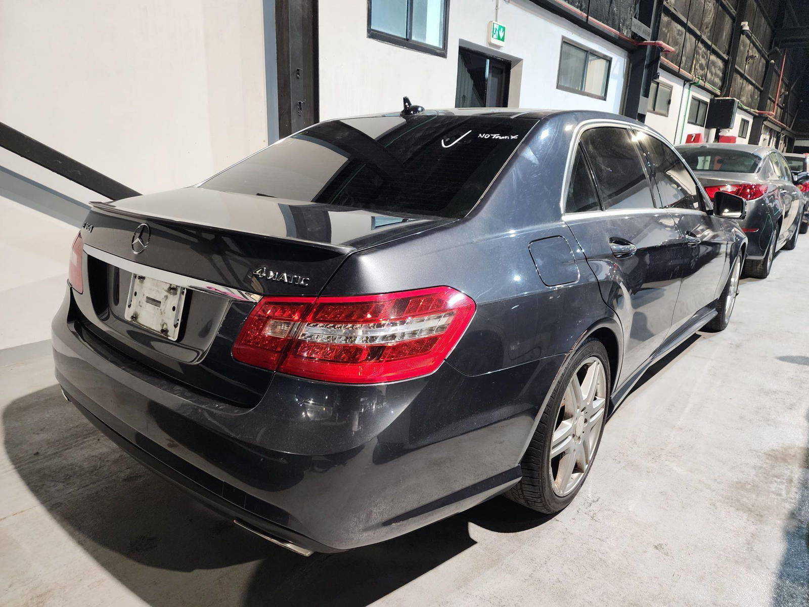 2011 MERCEDES BENZ E 350 — 189994 Miles — Lot 39509023 — Souq - Marhaba Auctions Used Cars - Image 5