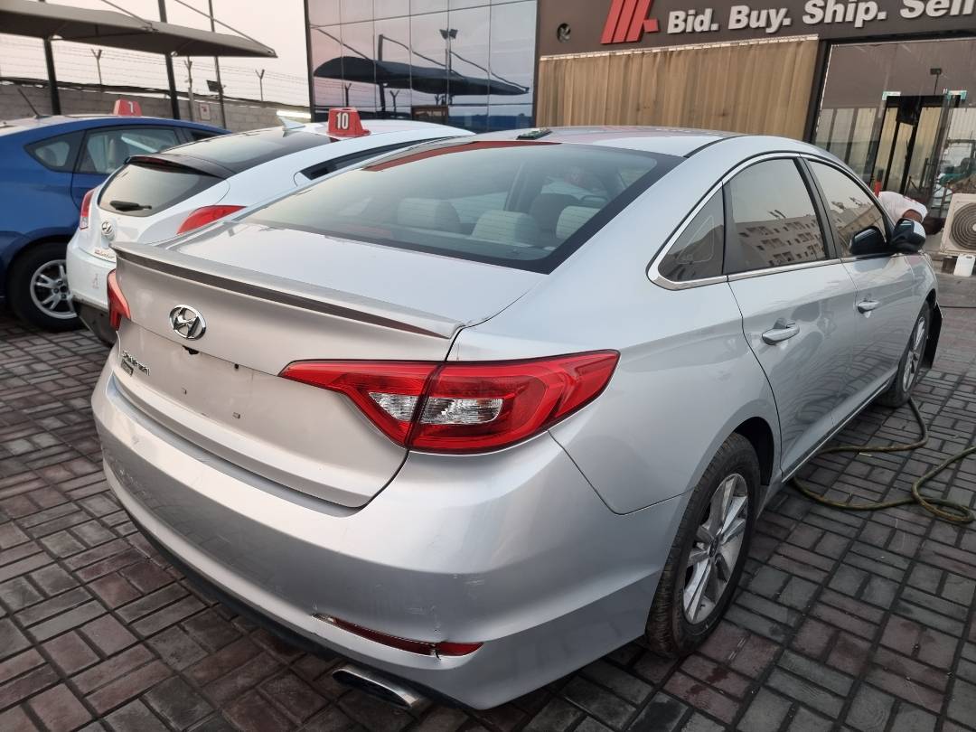 2015 HYUNDAI SONATA — 165798 Miles — Lot 214587 — Ind. 12 - Marhaba Auctions Used Cars - Image 4