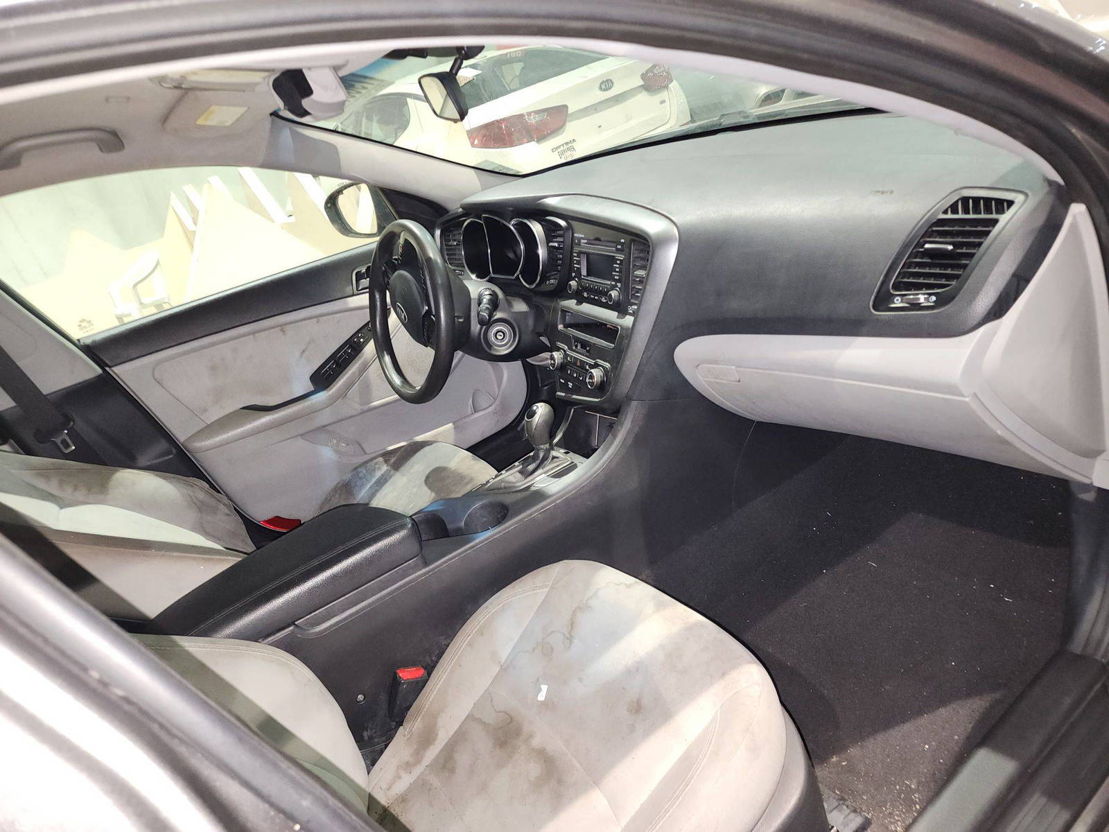 2013 KIA OPTIMA — 192388 Miles — Lot 79637553 — Souq - Marhaba Auctions Used Cars - Image 5