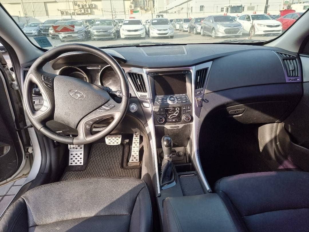 2012 HYUNDAI SONATA — 232437 KM — Lot 125478 — Main - Marhaba Auctions Used Cars - Image 8