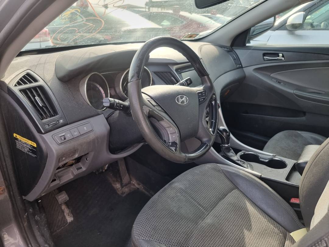 2011 HYUNDAI SONATA — 158508 Miles — Lot 214587 — Ind. 12 - Marhaba Auctions Used Cars - Image 8