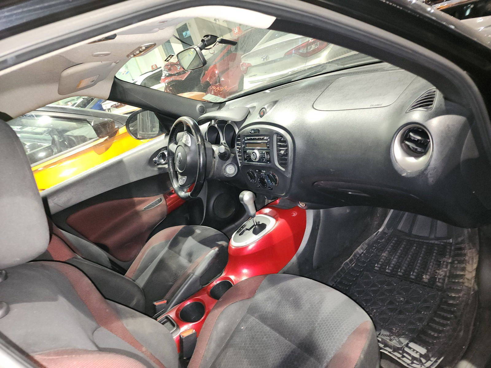 2012 NISSAN JUKE — 140804 KM — Lot 111749 — Souq - Marhaba Auctions Used Cars - Image 5