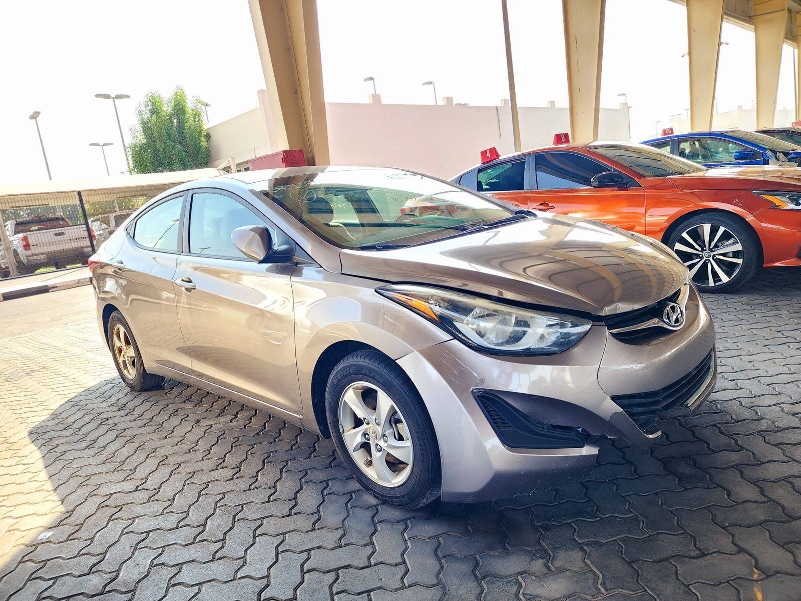 2014 HYUNDAI ELANTRA — 185925 Miles — Lot E4EH456119 — Souq - Marhaba Auctions Used Cars - Image 4