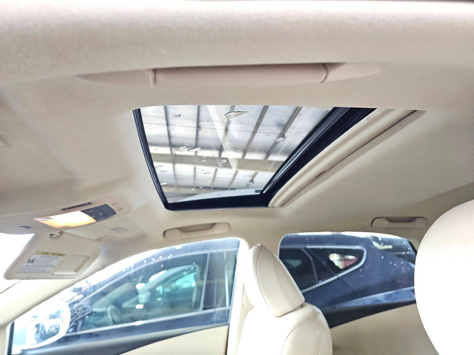 2015 LEXUS RX 350 — 87207 Miles — Lot C303213 — Souq - Marhaba Auctions Used Cars - Image 8