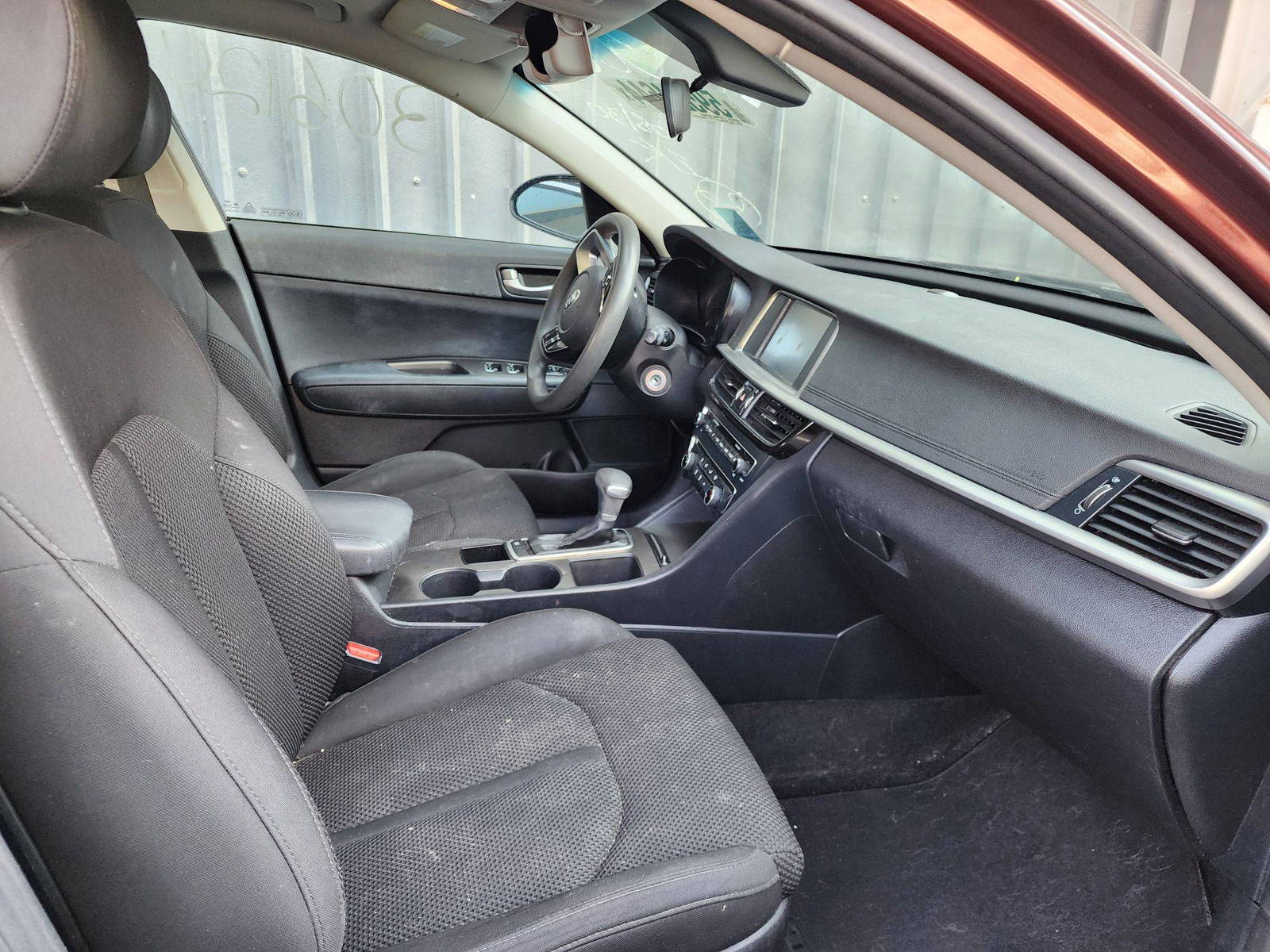 2019 KIA OPTIMA — 103779 Miles — Lot 306124 — Al Quoz - Marhaba Auctions Used Cars - Image 9
