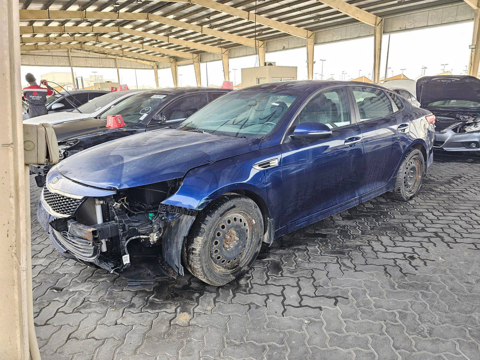 2017 KIA OPTIMA — 116679 KM — Lot HG163094 — Souq - Marhaba Auctions Used Cars - Image 5