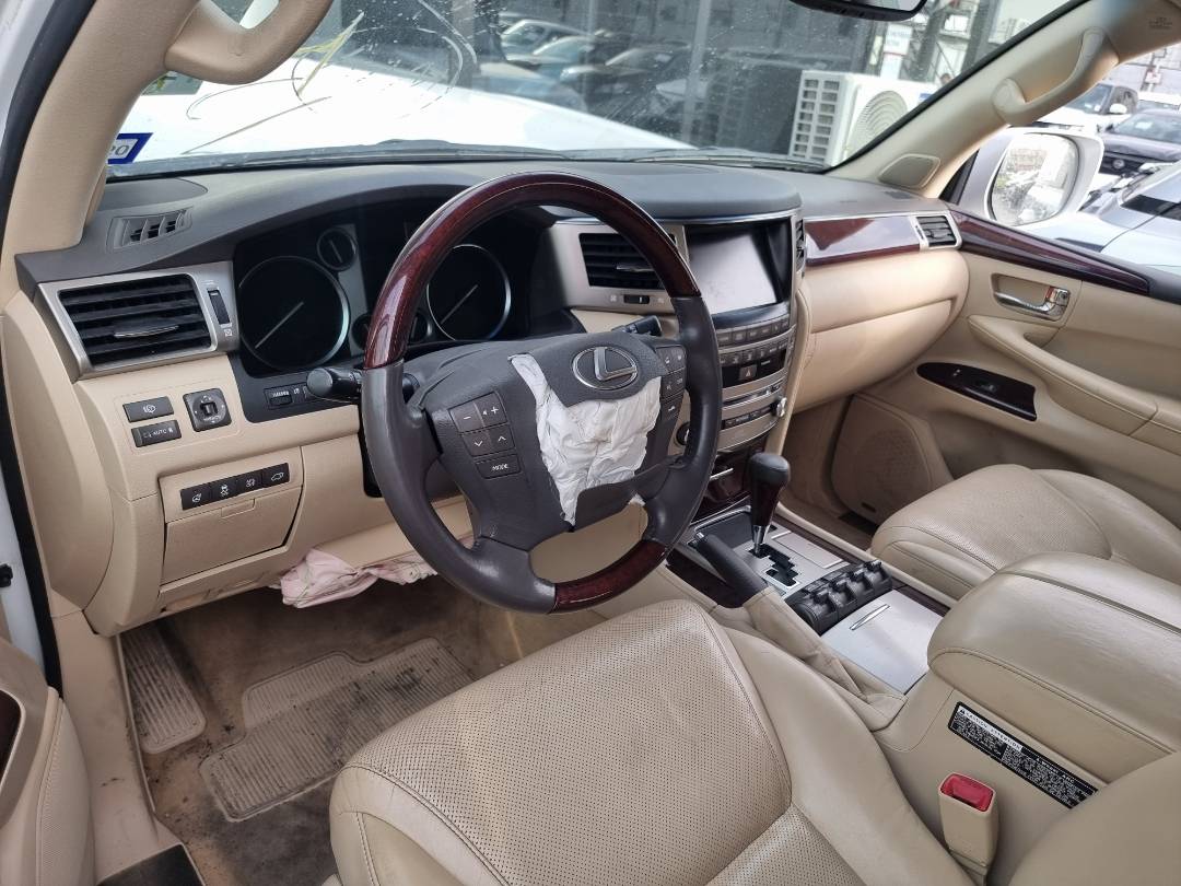 LEXUS LX 570 2014 - Marhaba Auction Used Cars - Image 9
