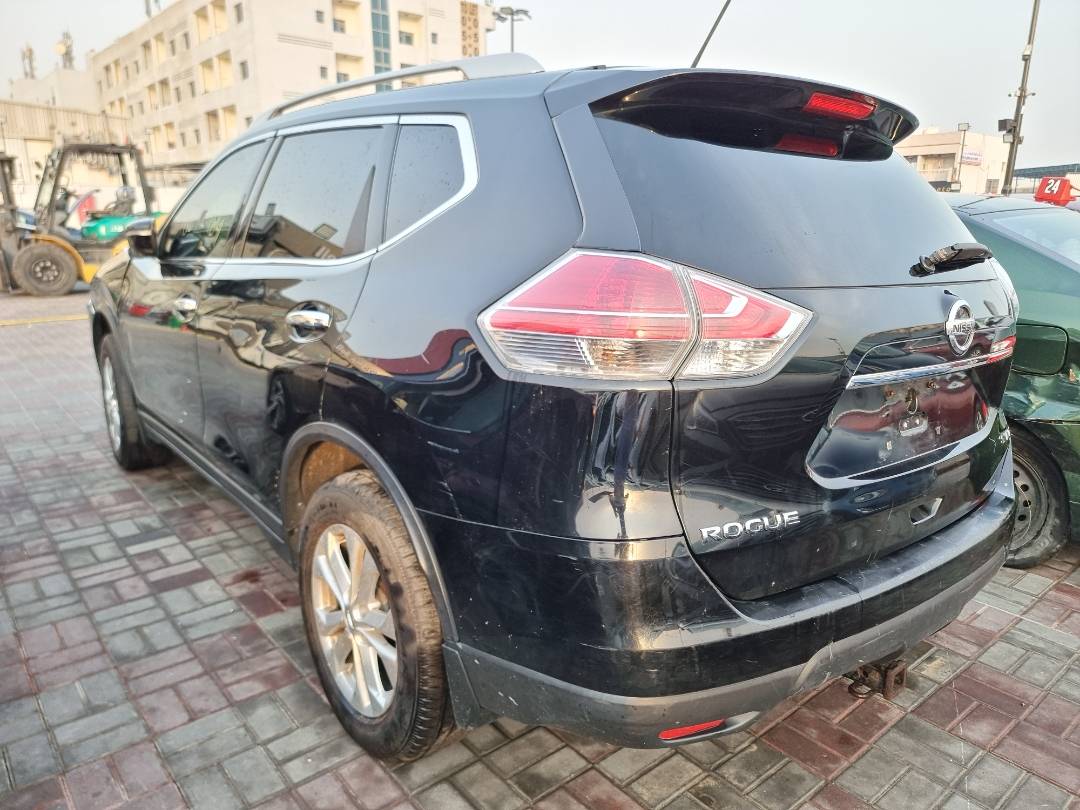 2015 NISSAN ROGUE — 188183 KM — Lot 3215489 — Ind. 12 - Marhaba Auctions Used Cars - Image 4