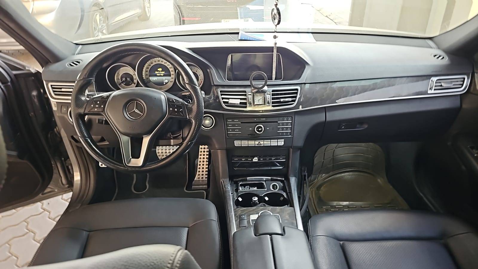 2016 MERCEDES BENZ E350 — 253770 KM — Lot B280568 — Souq - Marhaba Auctions Used Cars - Image 8