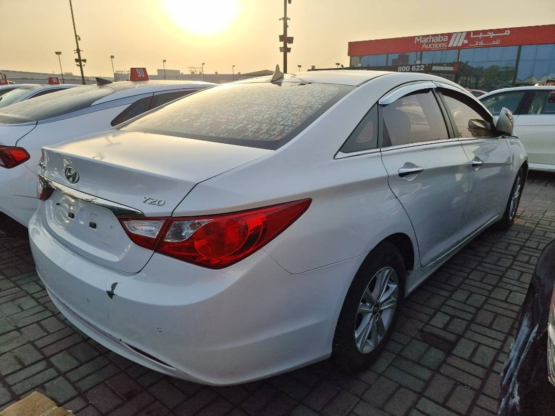 HYUNDAI SONATA 2011 - Marhaba Auction Used Cars - Image 4