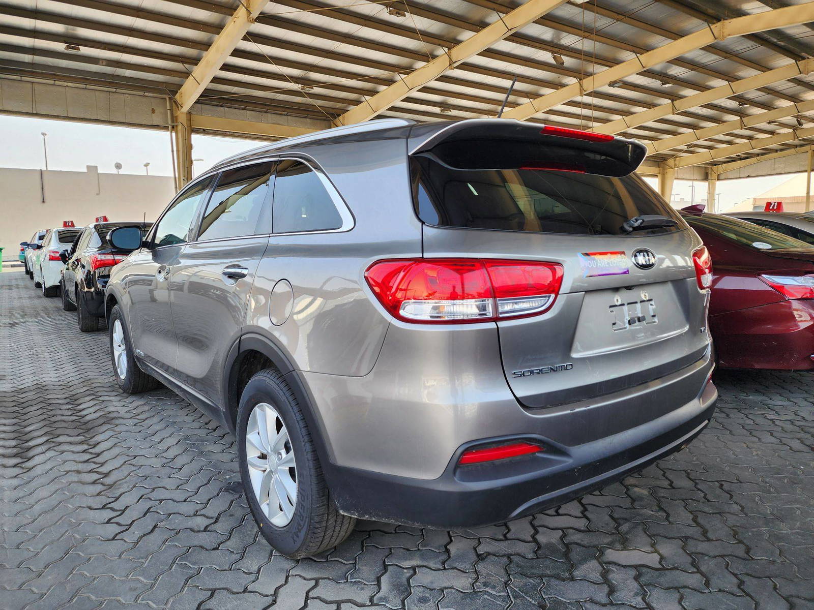 2018 KIA SORENTO — 164544 Miles — Lot 60928574 — Souq - Marhaba Auctions Used Cars - Image 3