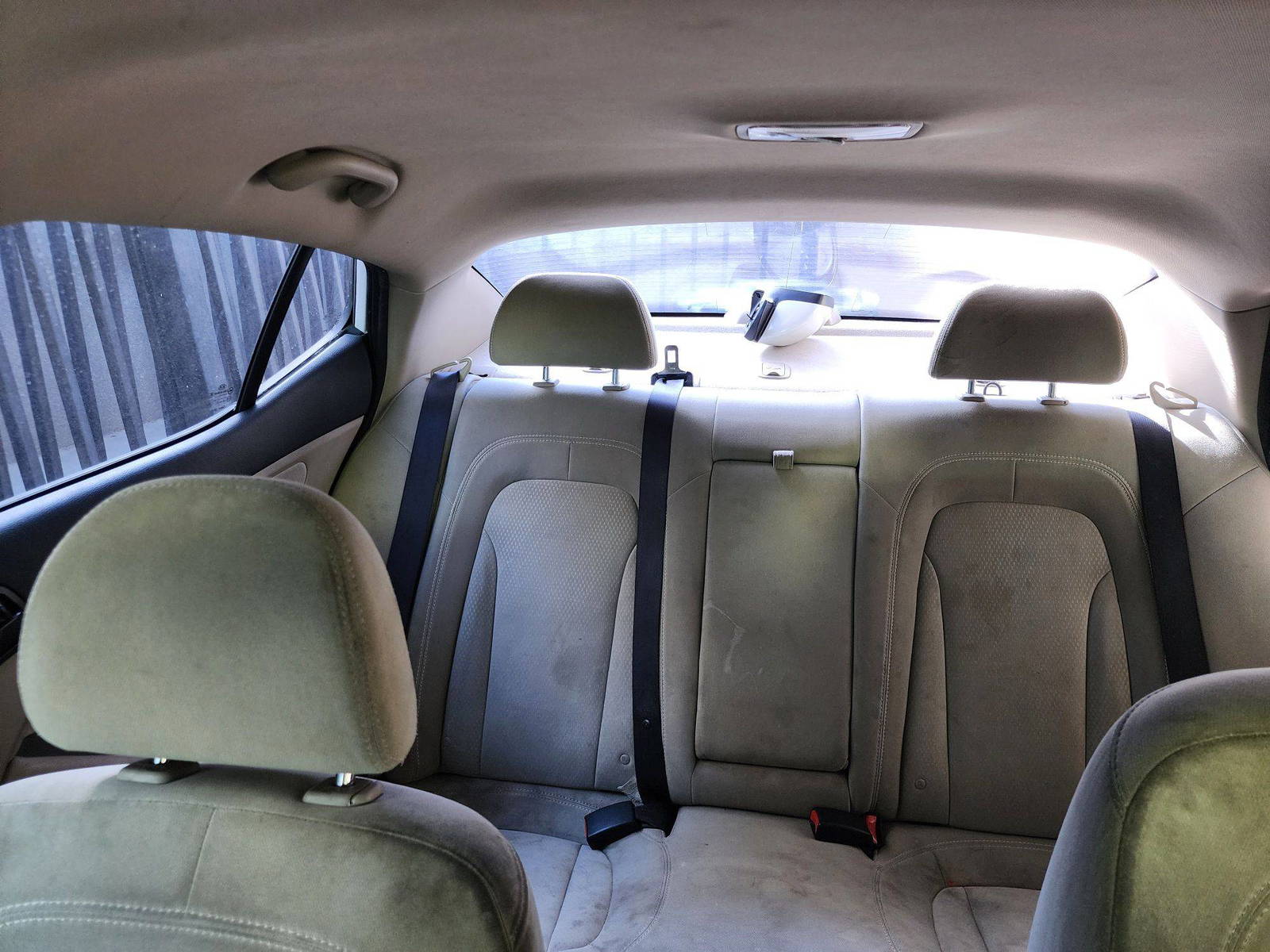 2011 KIA OPTIMA — 145519 Miles — Lot B5092289 — Souq - Marhaba Auctions Used Cars - Image 7