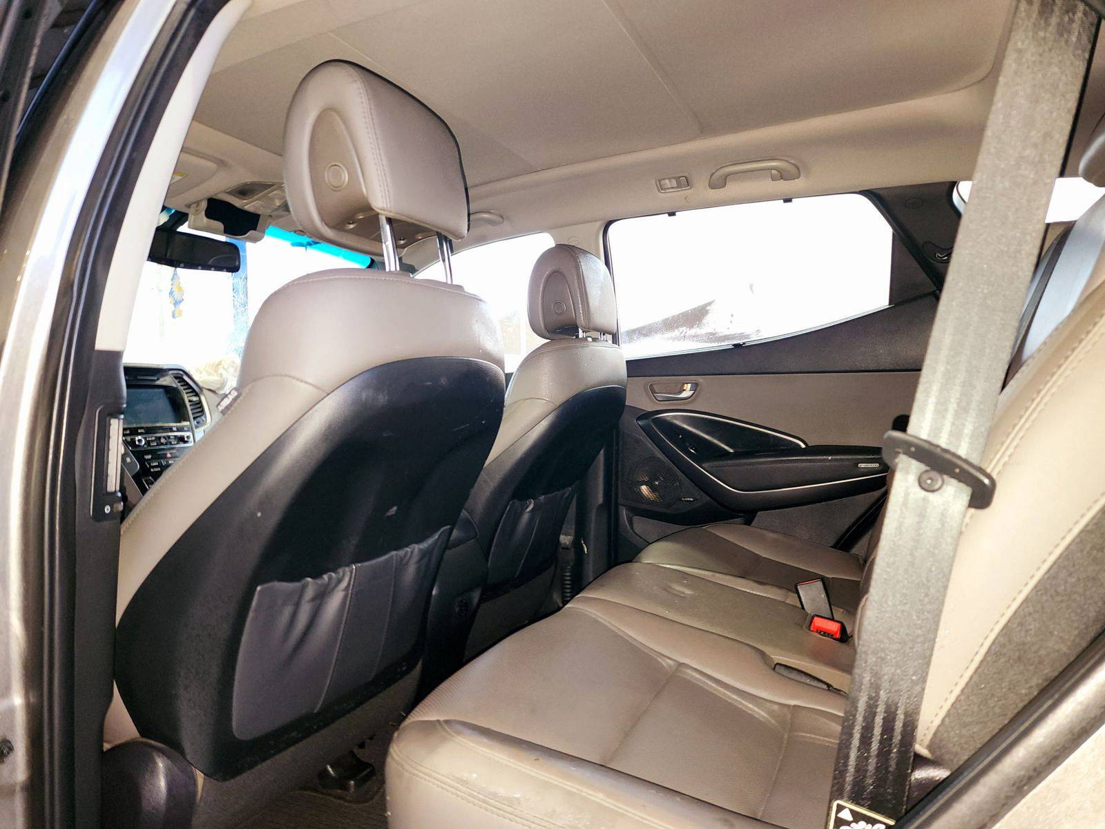 2018 HYUNDAI SANTA FE SPORT — 126733 Miles — Lot 6JH107363 — Souq - Marhaba Auctions Used Cars - Image 6