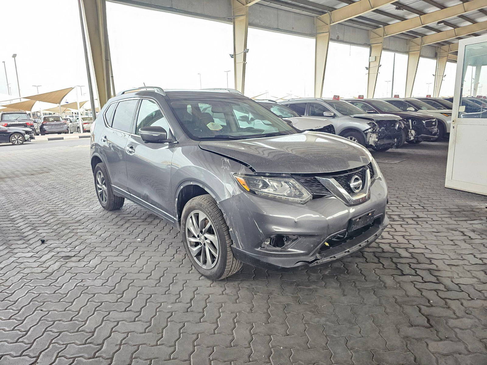 2015 NISSAN ROGUE — 124485 Miles — Lot 4FC804740 — Souq - Marhaba Auctions Used Cars - Image 4