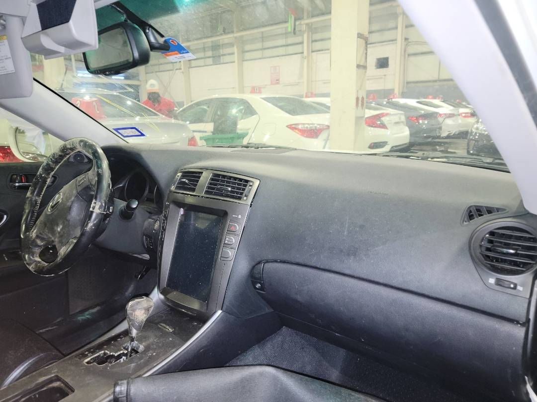 2007 LEXUS IS 250 — 246863 Miles — Lot 74471253 - Marhaba Auctions Used Cars - Image 5