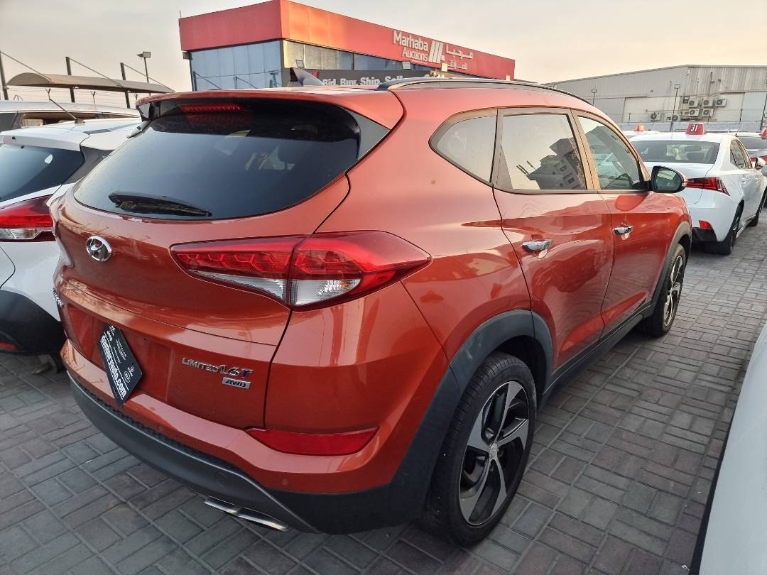 2016 HYUNDAI TUCSON — 155260 Miles — Lot 215478 — Souq - Marhaba Auctions Used Cars - Image 4