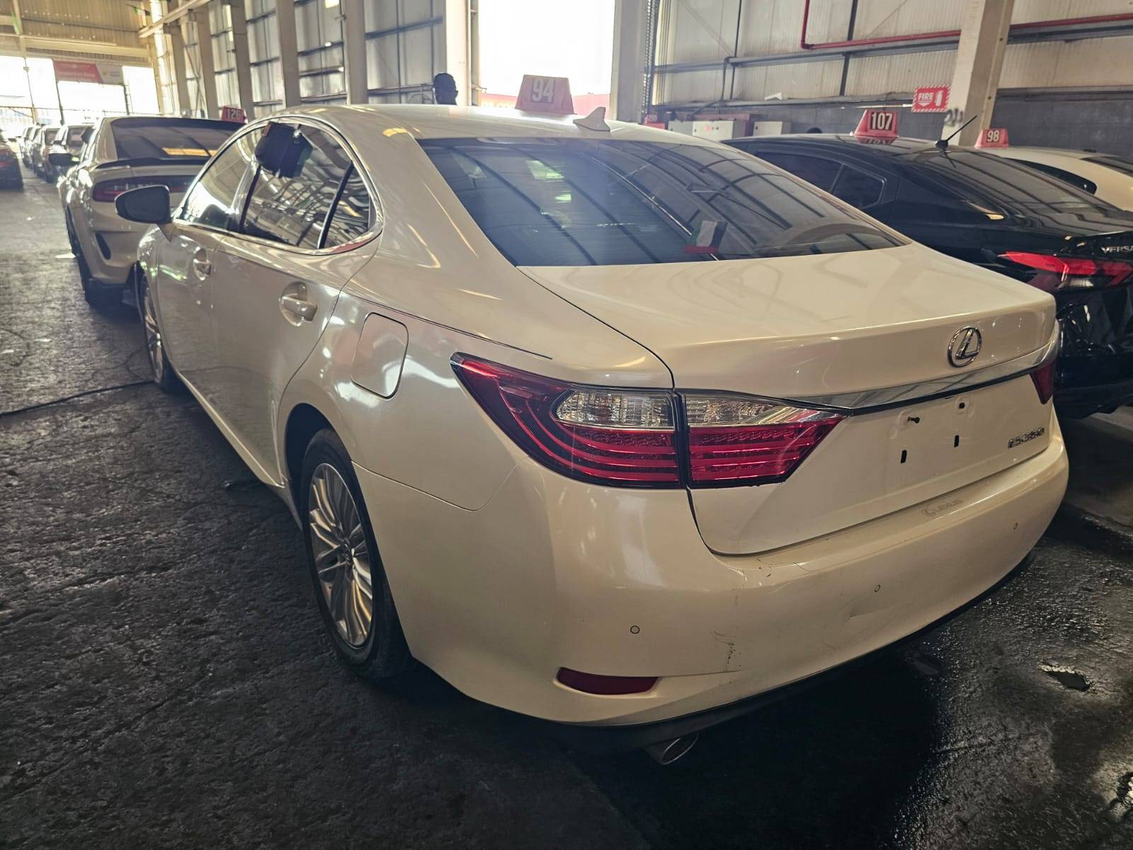 2013 LEXUS ES 330 — 104030 Miles — Lot GXD2071811 — Main - Marhaba Auctions Used Cars - Image 5