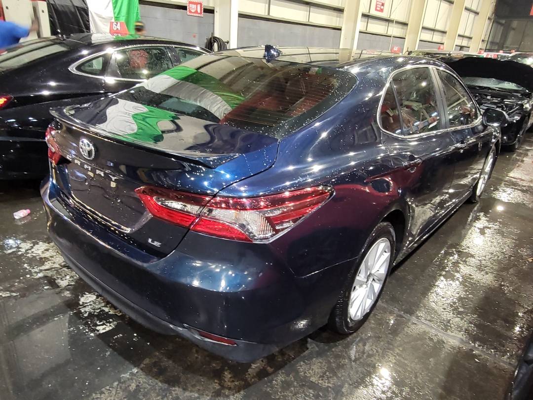 2021 TOYOTA CAMRY — 34189 Miles — Lot 562121210 - Marhaba Auctions Used Cars - Image 5