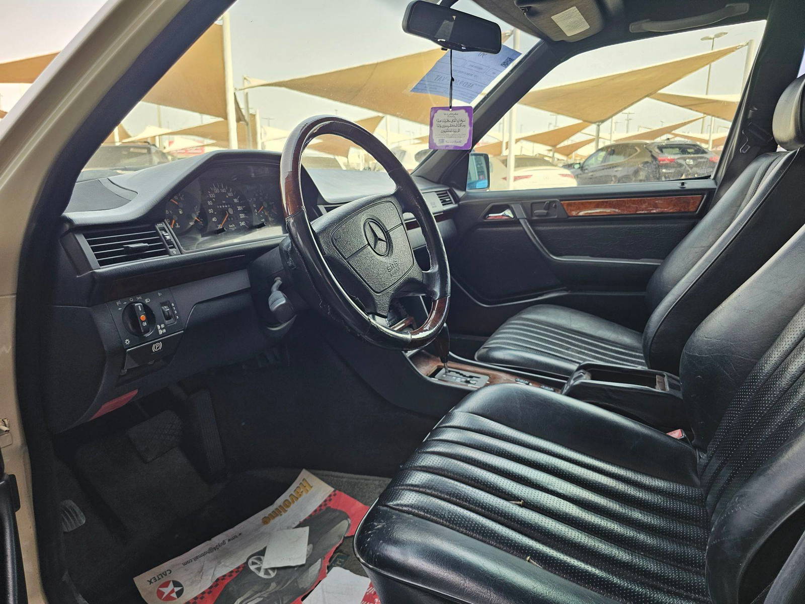 1995 MERCEDES BENZ E 280 — 380088 KM — Lot 9SC208353 — Souq - Marhaba Auctions Used Cars - Image 8