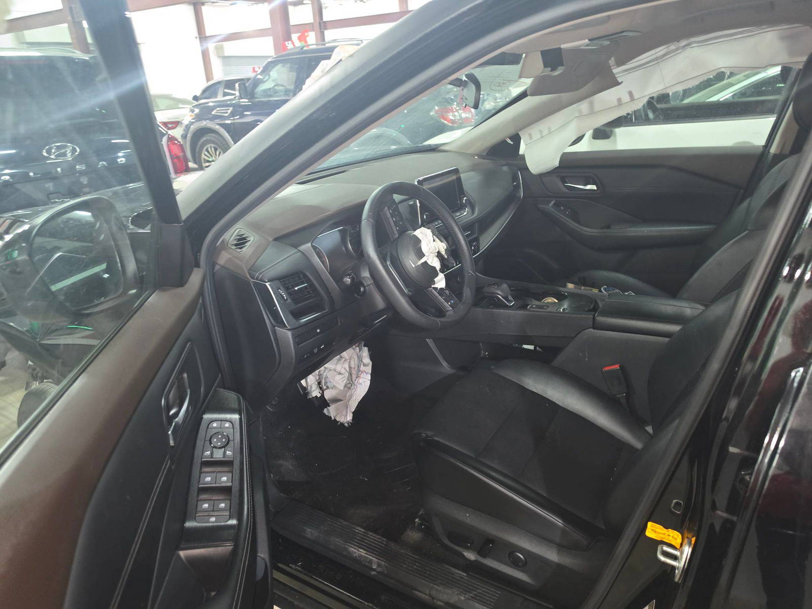 NISSAN ROGUE 2023 - Marhaba Auction Used Cars - Image 8