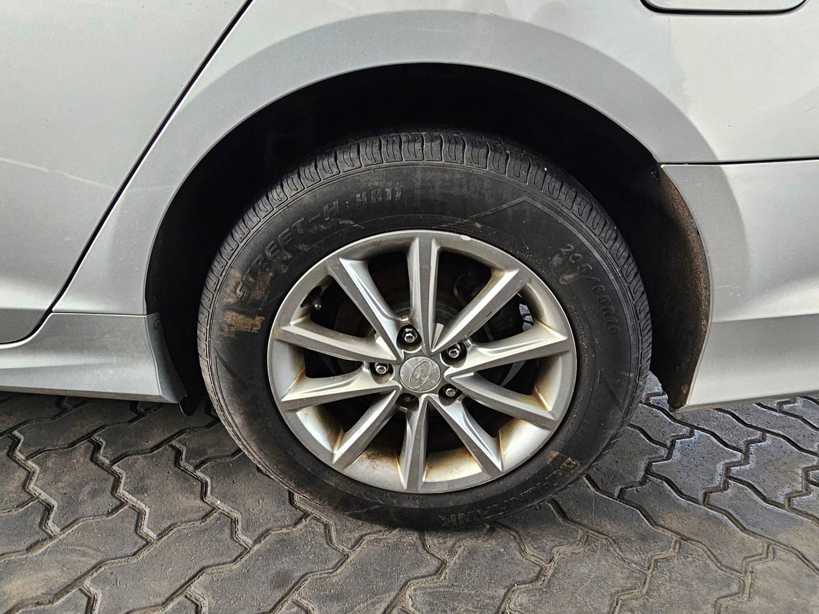 HYUNDAI SONATA 2019 - Marhaba Auction Used Cars - Image 10