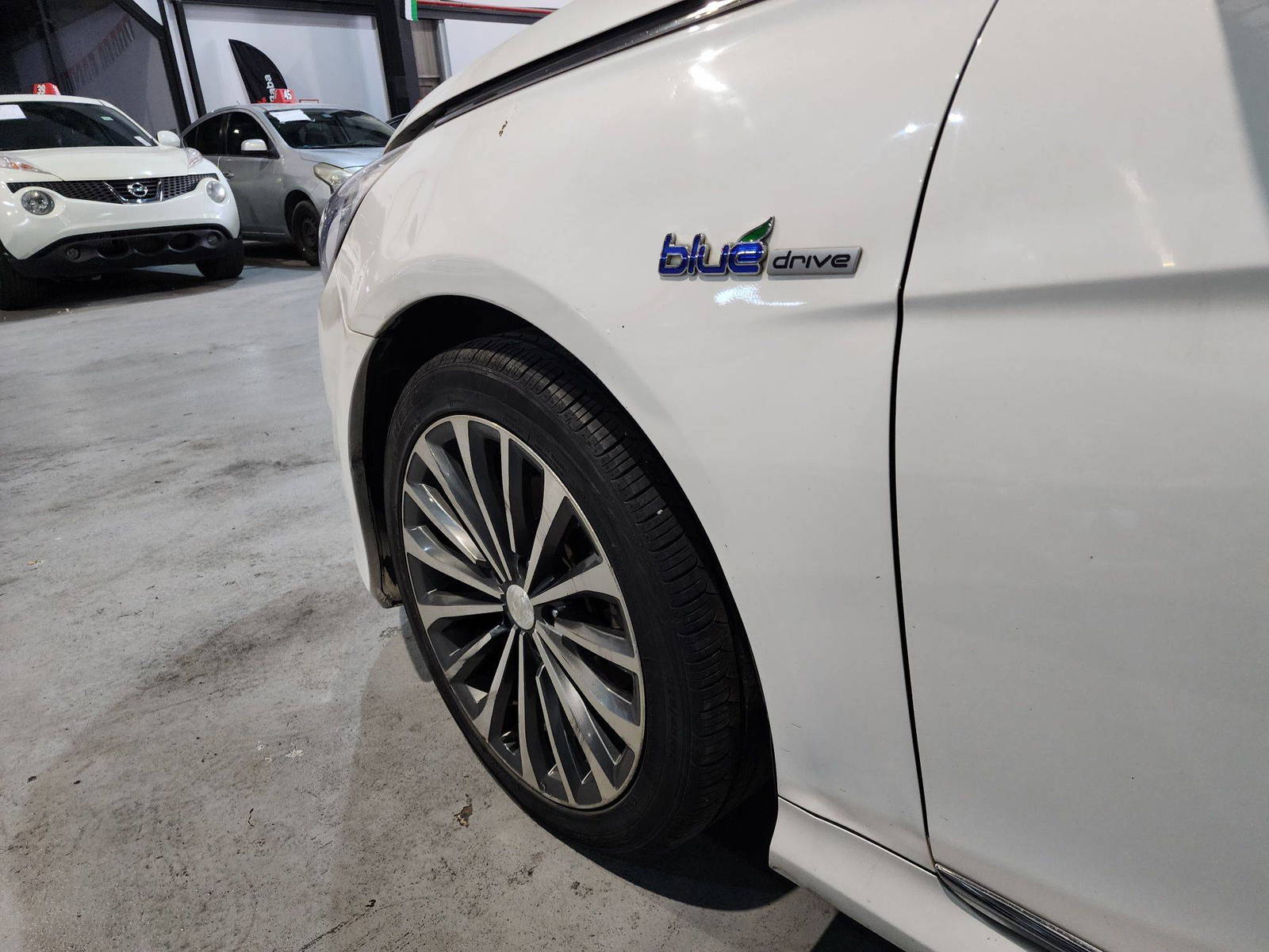 2012 HYUNDAI SONATA — 191807 KM — Lot 13108 — Al Quoz - Marhaba Auctions Used Cars - Image 12