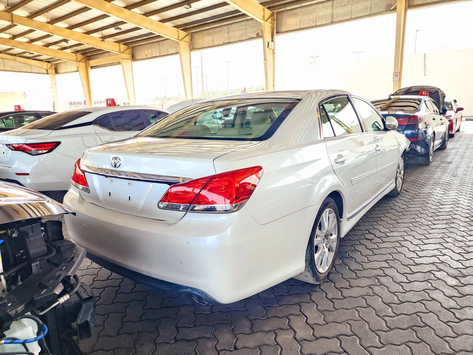 2012 TOYOTA AVALON — 179849 Miles — Lot 86542144 — Souq - Marhaba Auctions Used Cars - Image 3