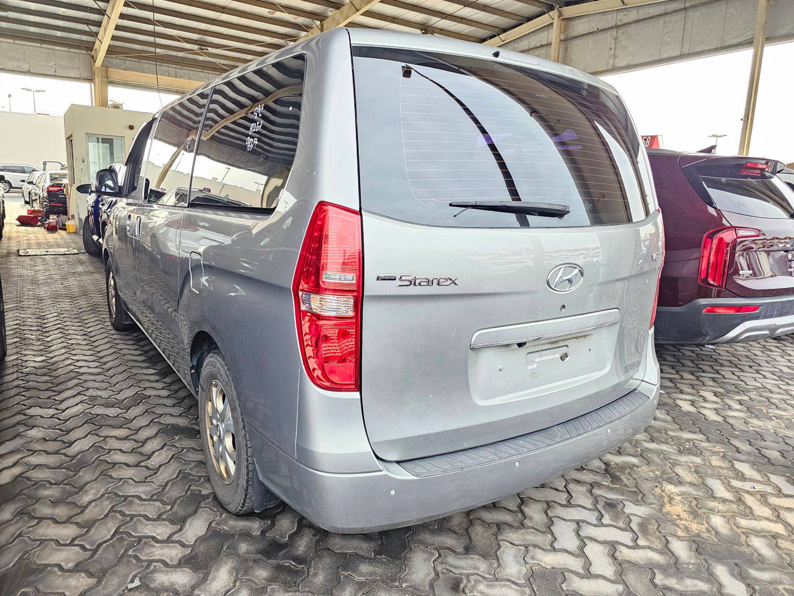 2016 HYUNDAI GRAND STAREX — 270335 KM — Lot 746203 — Souq - Marhaba Auctions Used Cars - Image 3