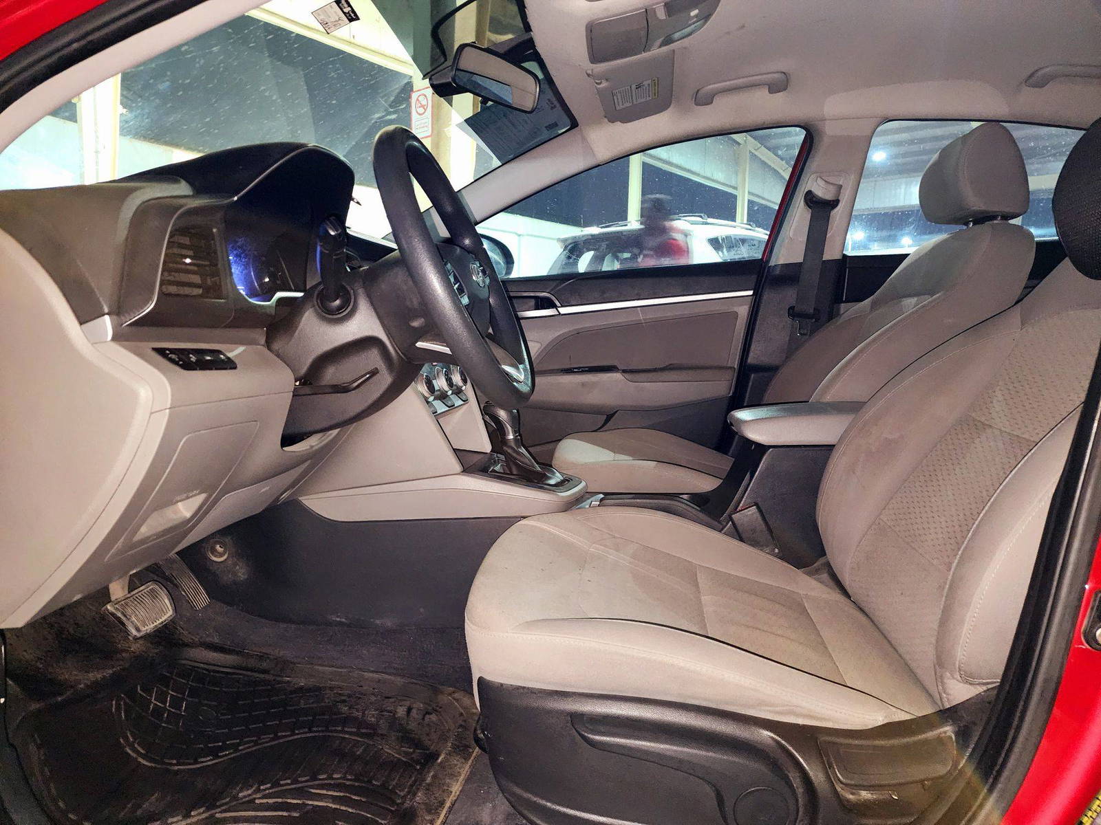 2019 HYUNDAI ELANTRA — 115859 Miles — Lot U744564 — Souq - Marhaba Auctions Used Cars - Image 8